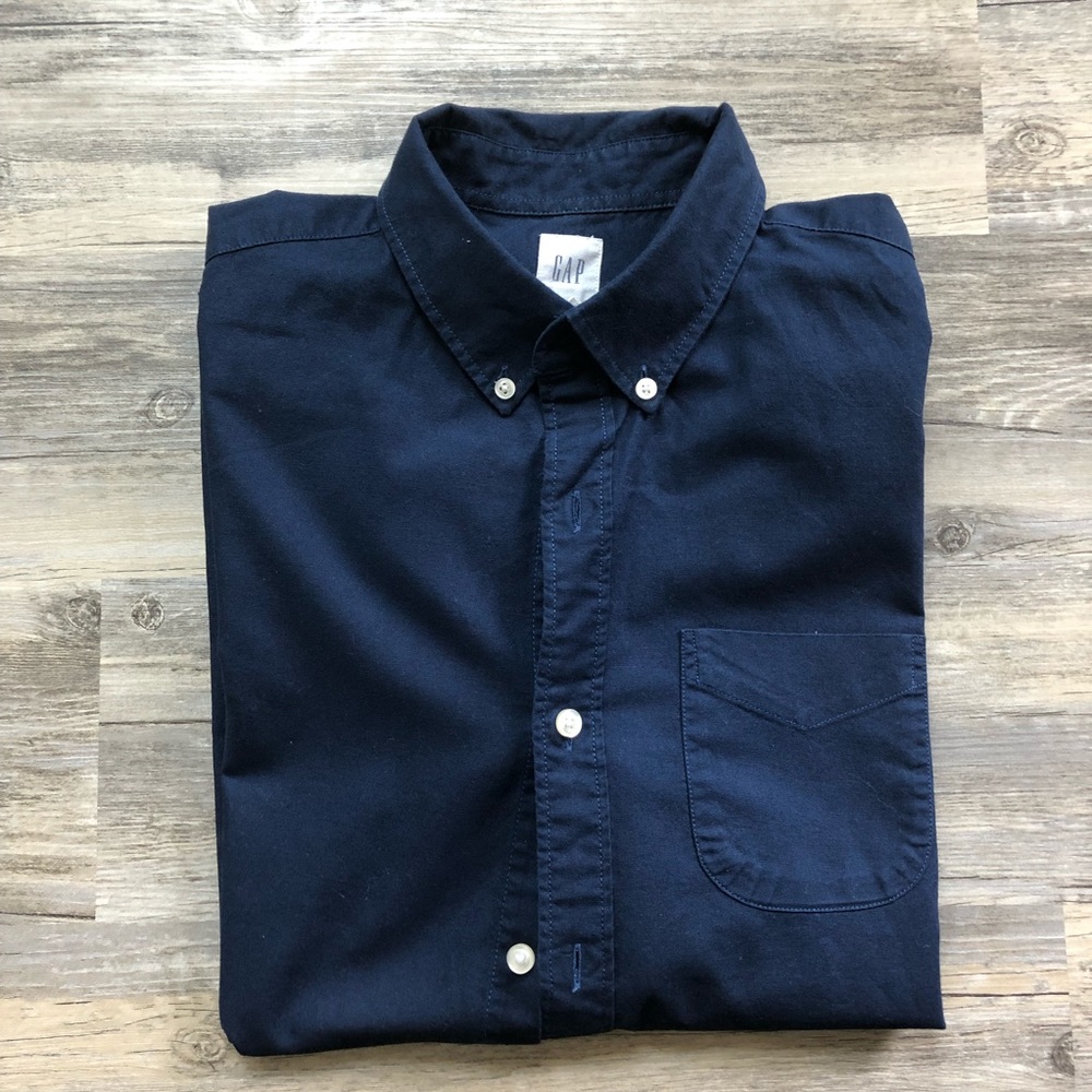 Men’s Gap button up